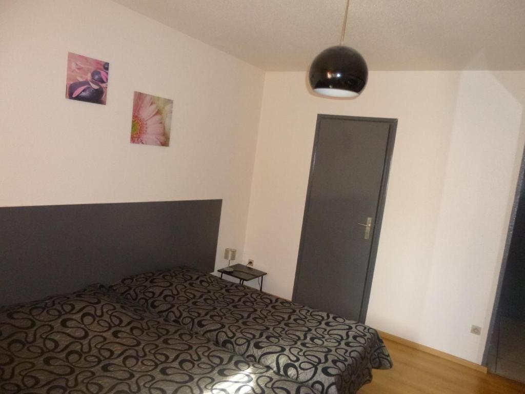 Studio/Hotel Porte De France سا لووي الغرفة الصورة
